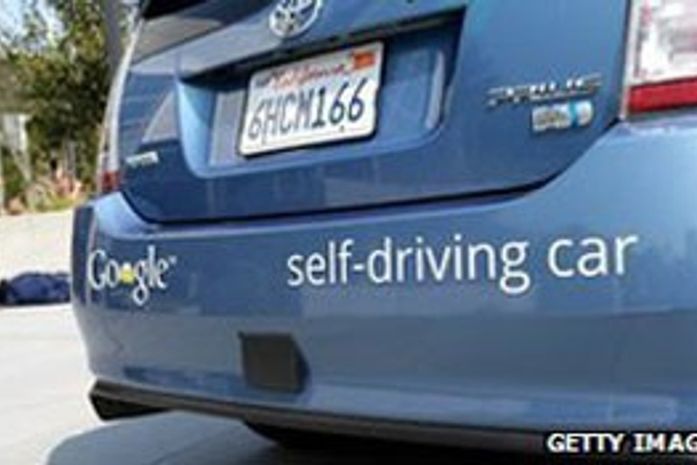 Consultoria prevê internet 'em cada carro novo' até 2014