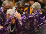 Cardeal de Gana lidera apostas para suceder Papa Bento XVI