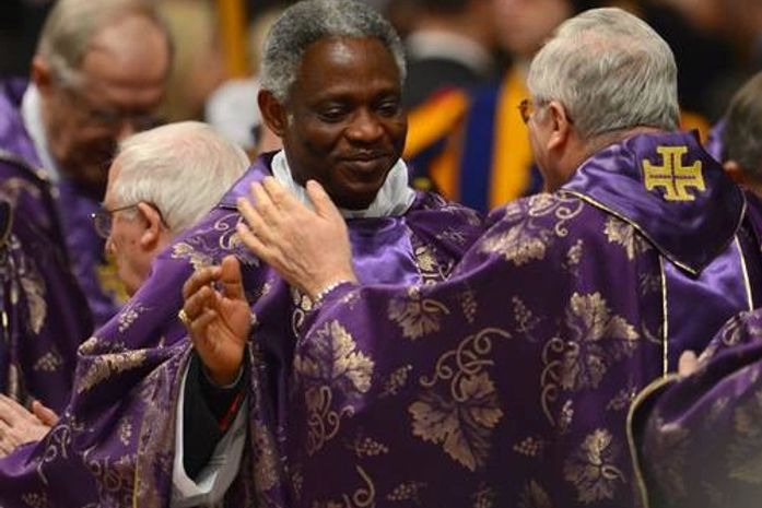Cardeal de Gana lidera apostas para suceder Papa Bento XVI