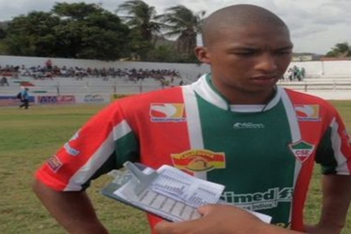 Jogador desaparece e preocupa diretoria do CSE