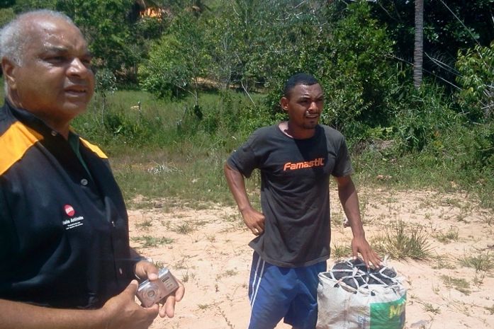 Fiscalização em área desmatada entre os bairros da Serraria e do Benedito Bentes