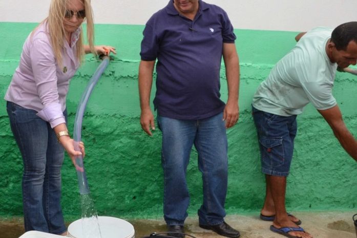 Prefeita de Major Izidoro inaugura cisterna que vai beneficiar quatro mil famílias