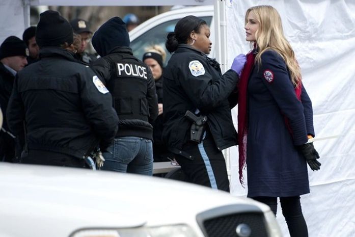 Daryl Hannah e Conor Kennedy, ex de Taylor Swift, são presos em protesto