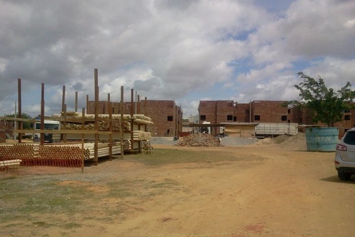 Prefeito visitou obras de residencial no Ouro Preto