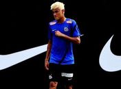 À la Belo, Neymar aparece ainda mais loiro em treino