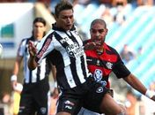 Prestes a completar um ano sem jogar, Adriano fica sem valor no mercado da bola
