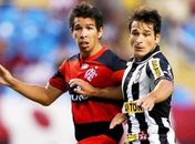 Com gol de Hernane, Flamengo vence clássico com o Botafogo