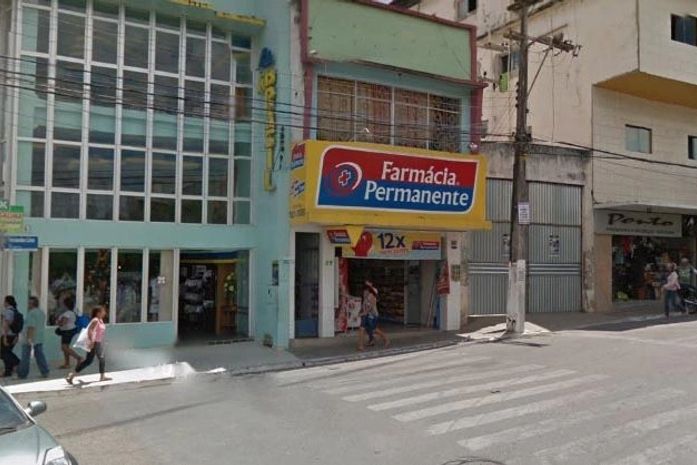 Homem armado assalta farmácia no centro de Arapiraca