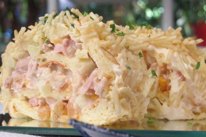 Salpicão diferente leva creme de leite e cereja; anote e prepare a receita