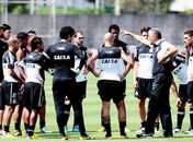 Sem Zizao e com seis zagueiros, Timão anuncia lista da Libertadores