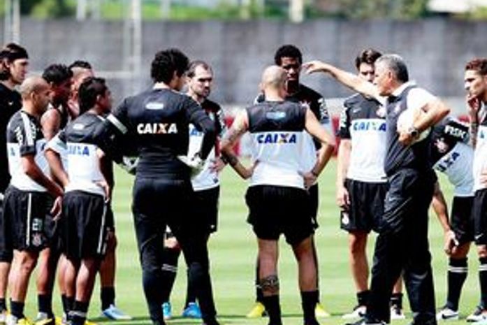 Sem Zizao e com seis zagueiros, Timão anuncia lista da Libertadores