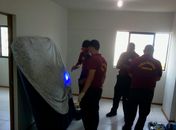 Perícia no apartamento de acusada de matar Franciellen 