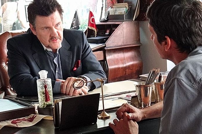 Mustafa descobre que Morena disse a verdade e resolve libertá-la