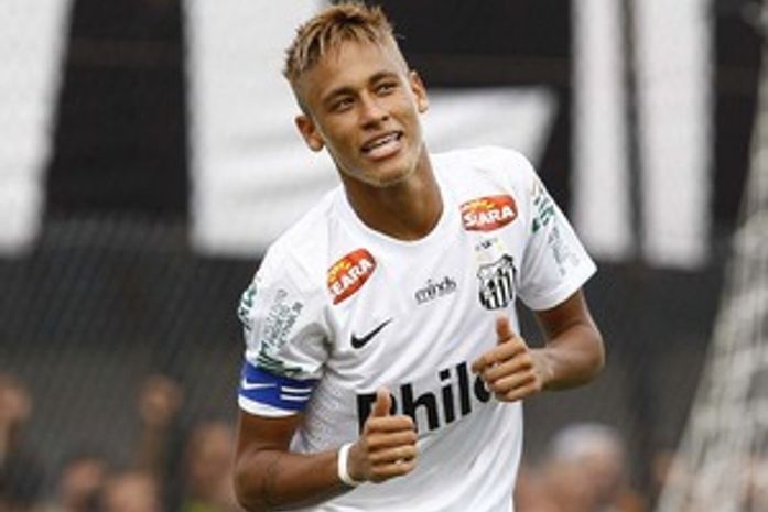 Segundo jornal inglês, Machester City iniciou contatos por Neymar