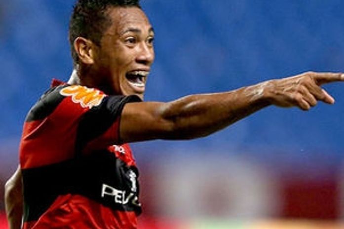 Fla triplica salário de Hernane e tentará adquirir percentual com bonificações