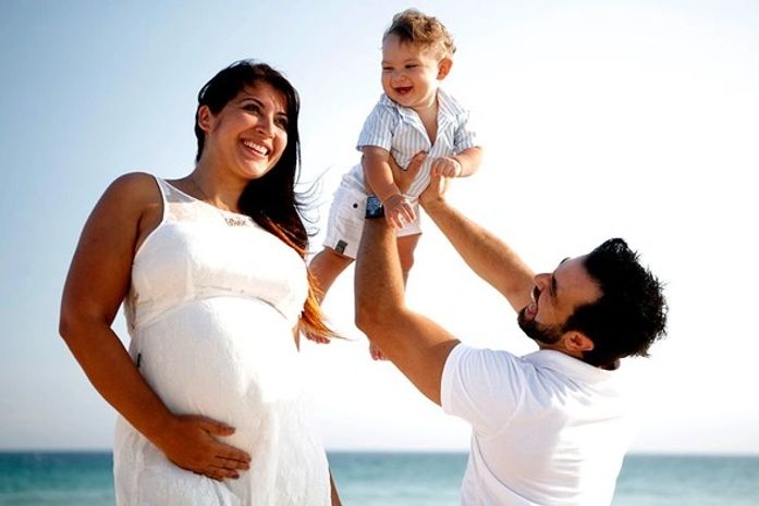 Com 4 meses, Priscila Pires assume esperar 2º filho: 'Momento nosso'