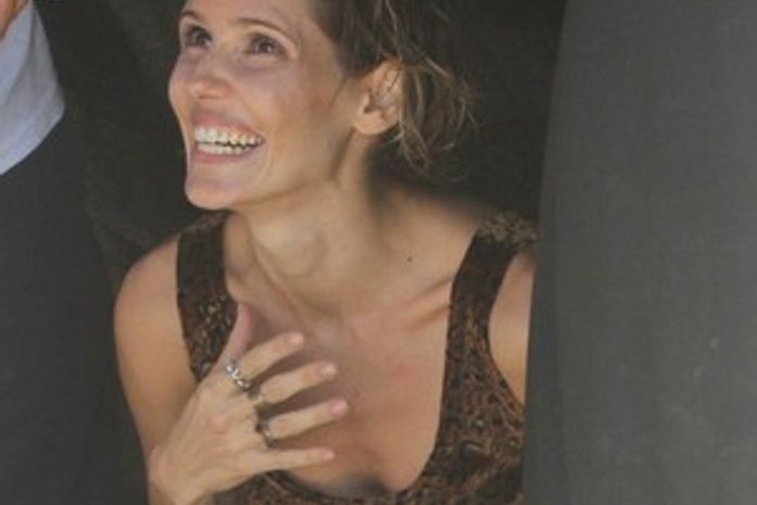 Conheça a dieta que fez Deborah Secco perder 12kg em 45 dias