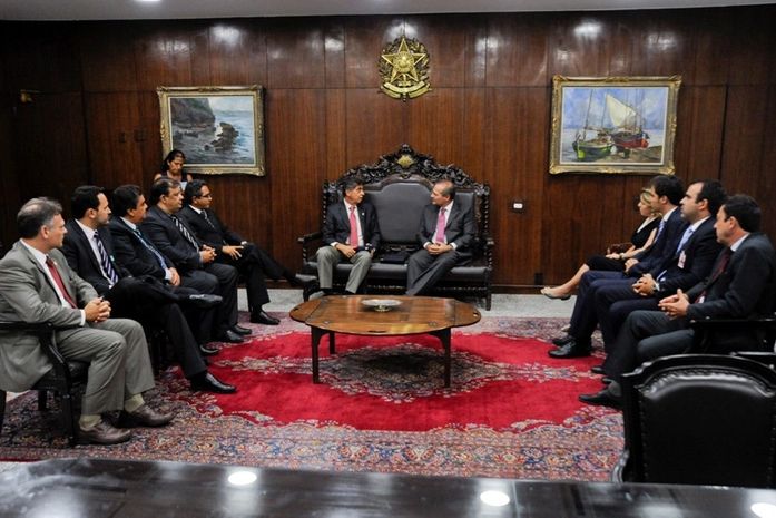 Renan recebe o presidente da Adepol-BR, Paulo de Almeida, acompanhado de comitiva