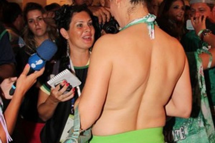 Isadora Ribeiro explica gordurinhas: 'Estava com cinto de elástico'