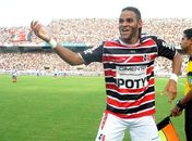 Dênis Marques vê Santa Cruz favorito e diz que vai brigar por nova artilharia