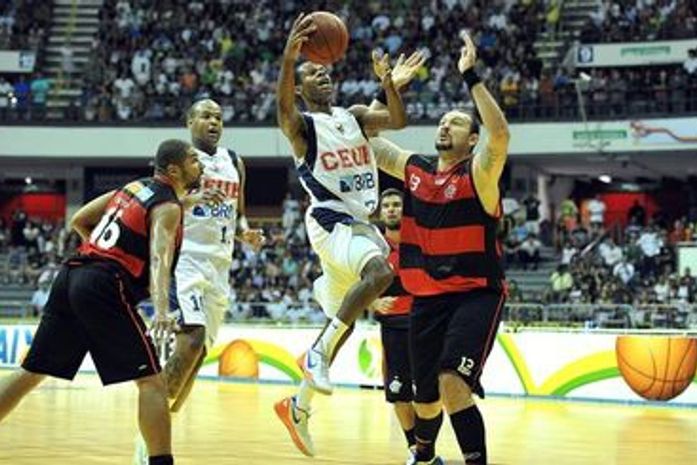 Brasília bate o Fla no clássico dos coadjuvantes