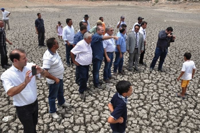 Presidente do Senado, Renan Calheiros, visita municípios da zona da seca em Alagoas