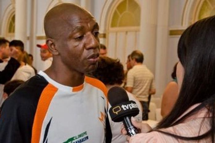 Time que contratou Amaral e Clebão fecha as portas