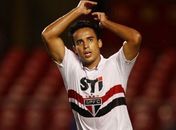 São Paulo vence o Linense por 3 a 0 e assume a liderança do Paulistão