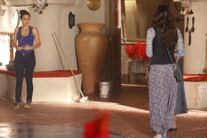 Ayla descobre que Morena está com o computador de Zyah