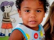 Mãe de criança morta por irmãos é agredida pelos vizinhos