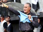 Hostilizado em Bragança Paulista, Tite xinga torcedores e desabafa