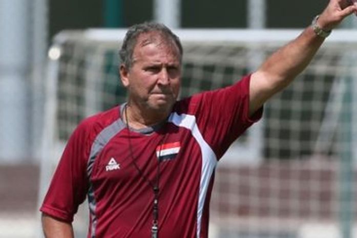 Zico recomenda que Neymar deixe o futebol brasileiro