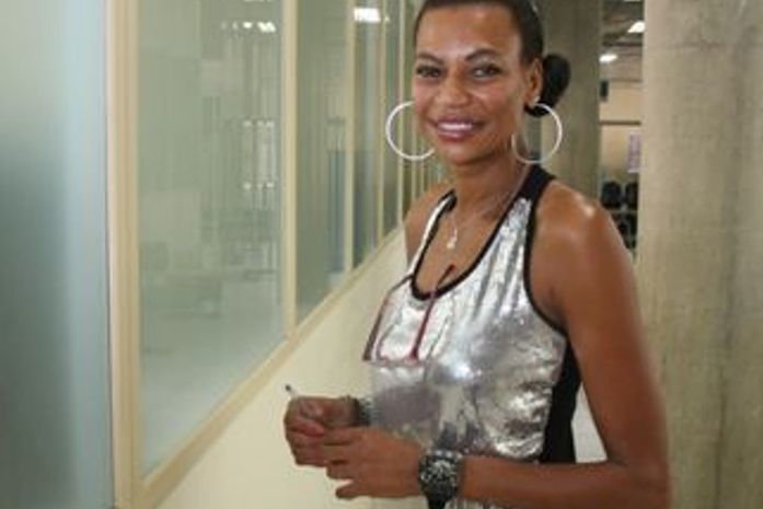 Ex-pivô Marta usa "cara de pau" na política e mantém vaidade