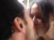 Morena do beijo diz que gostaria de algo mais quente