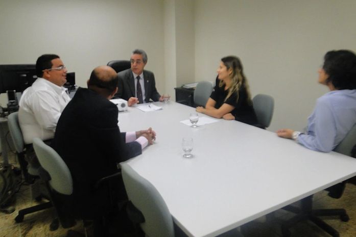 Oficiais de justiça foram recebidos por corregedor