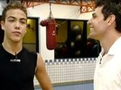 Filho de Ronaldo ganha patrocínio para início no MMA