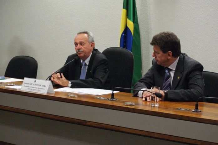 Benedito tomando posse na comissão de Agricultura
