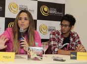 Perlla lança CD gospel e revela: 'Deus mudou tudo, até a minha voz'