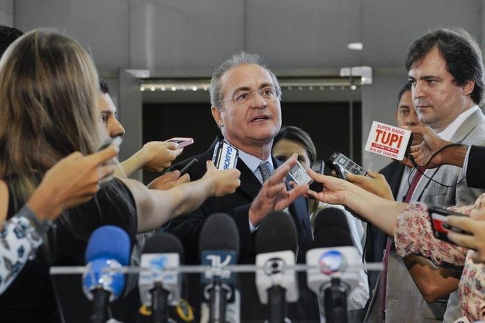 Renan assina nesta sexta novas regras de ajuda de custo a parlamentares