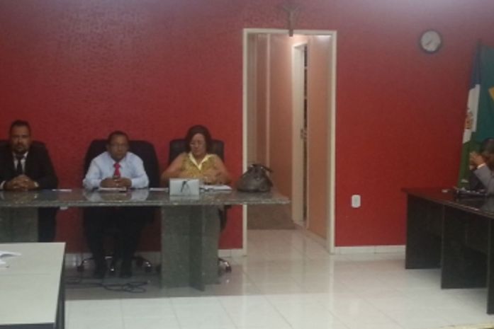 Câmara Municipal de Maribondo elege presidente para segundo biênio (2015-2016).