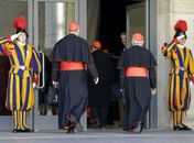 Cardeais começam a preparar conclave para eleger Papa