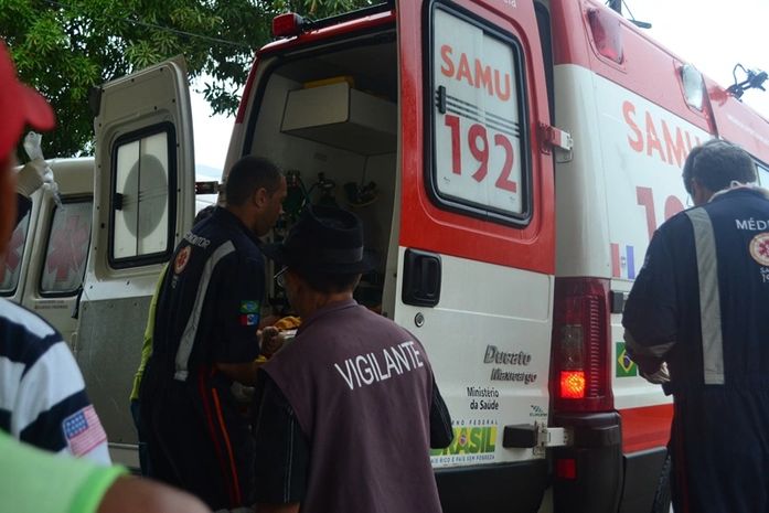 Equipes do Samu realizam resgate
