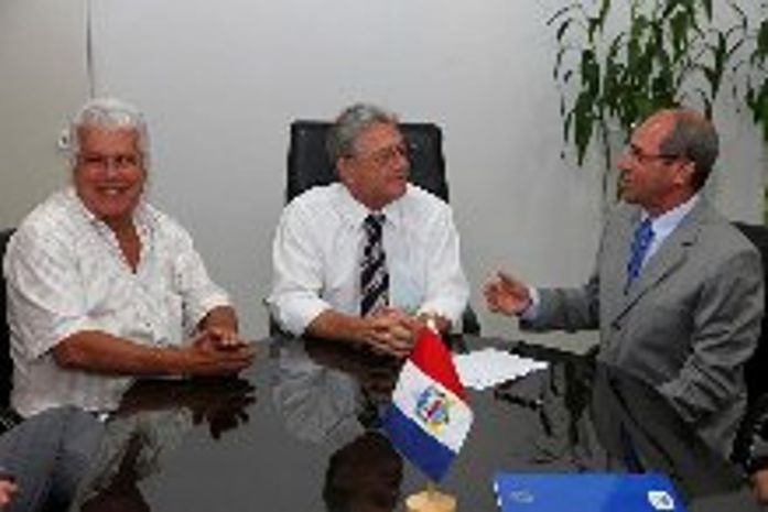 Nonô, Teotonio e o novo diretor-presidente da Adeal, Marcelo Lima