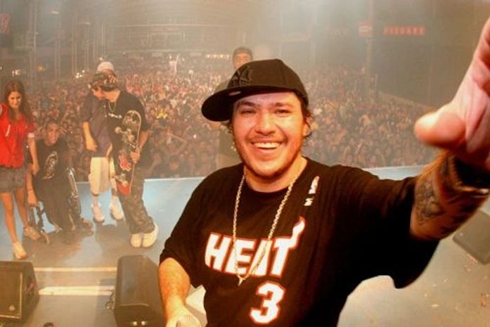 Vocalista do Charlie Brown Jr é achado morto em SP