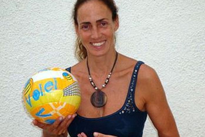 Pioneira em ensaio nu, Ida incentiva atletas a terem carreira 'paralela'