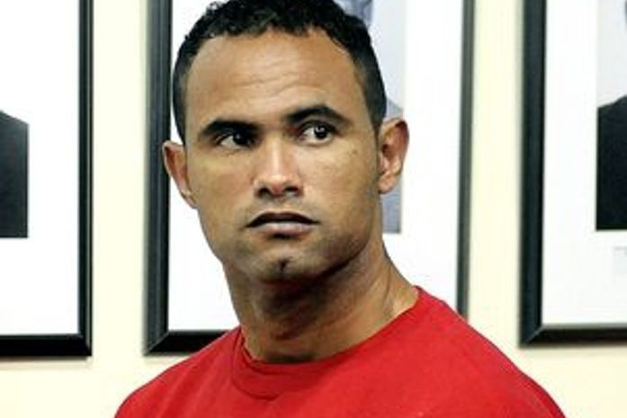 Aos prantos, Bruno admite que Eliza Samudio foi morta e culpa Macarrão