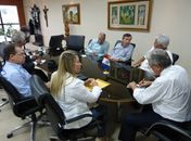 Prefeita de Major Isidoro se reúne com governador e pede ajuda para o munícipio