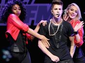 Justin Bieber desmaia e é levado para hospital após terminar o show