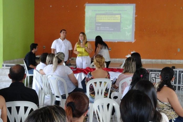Mulheres recebem orientação sobre prevenção contra o câncer