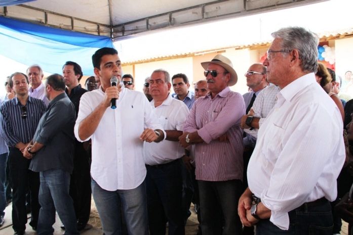 Deputado JHC participa da entrega de casas do Programa da Reconstrução